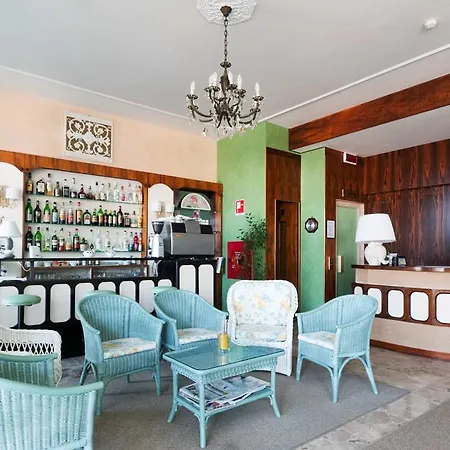 Hollywood Hotel Senigallia