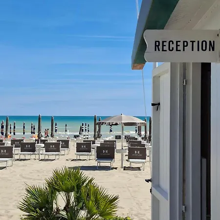 Hollywood Hotel Senigallia