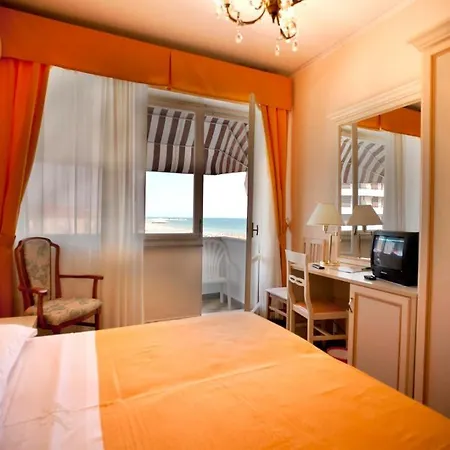 Hotel Hollywood Senigallia