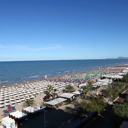 Hollywood Hotel Senigallia